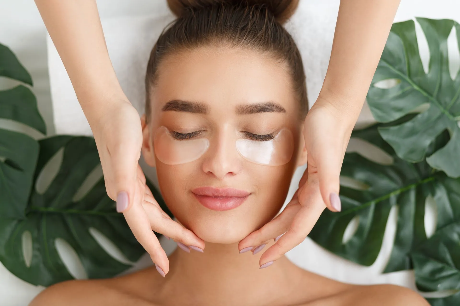 Épilation visage sourcils